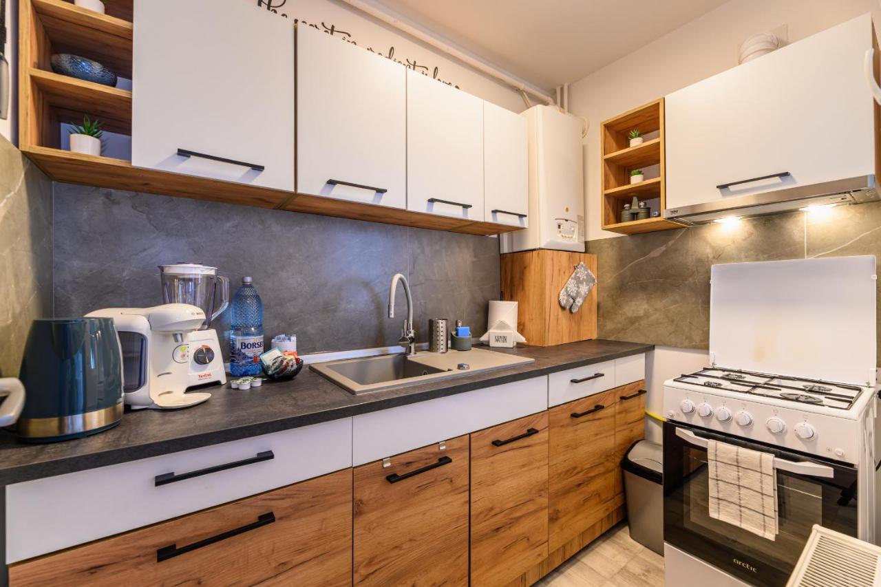 Luxury Studios - Soarelui 10 Brasov Luaran gambar